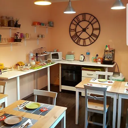 A' To Casa Couette-café *